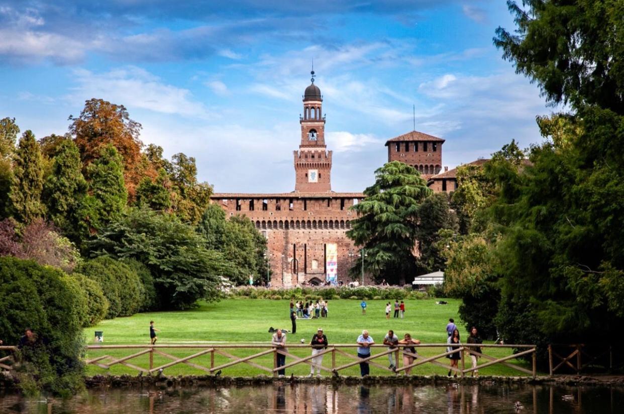 Residenza In Palazzo D'Epoca Apartment Milan Bagian luar foto
