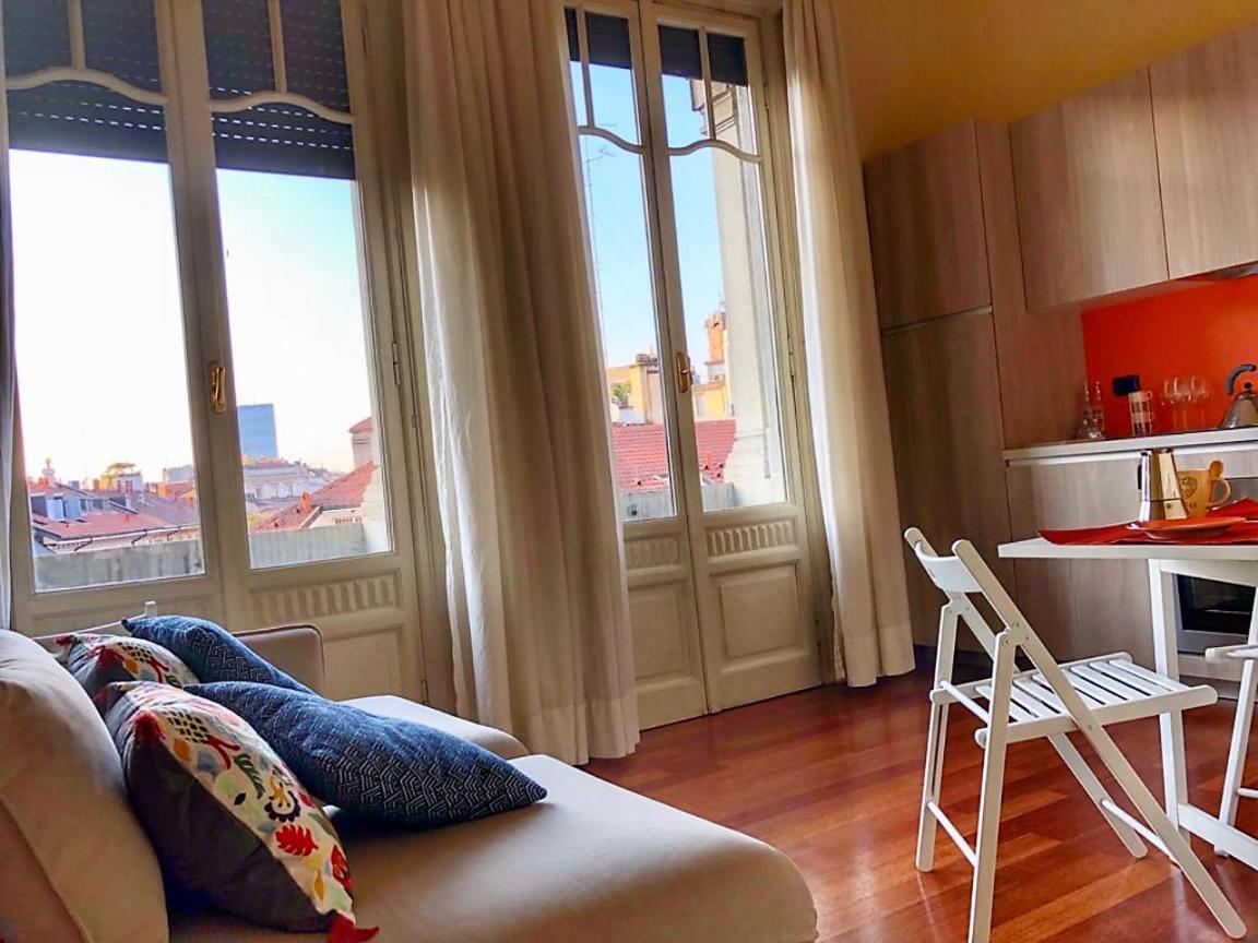Residenza In Palazzo D'Epoca Apartment Milan Bagian luar foto